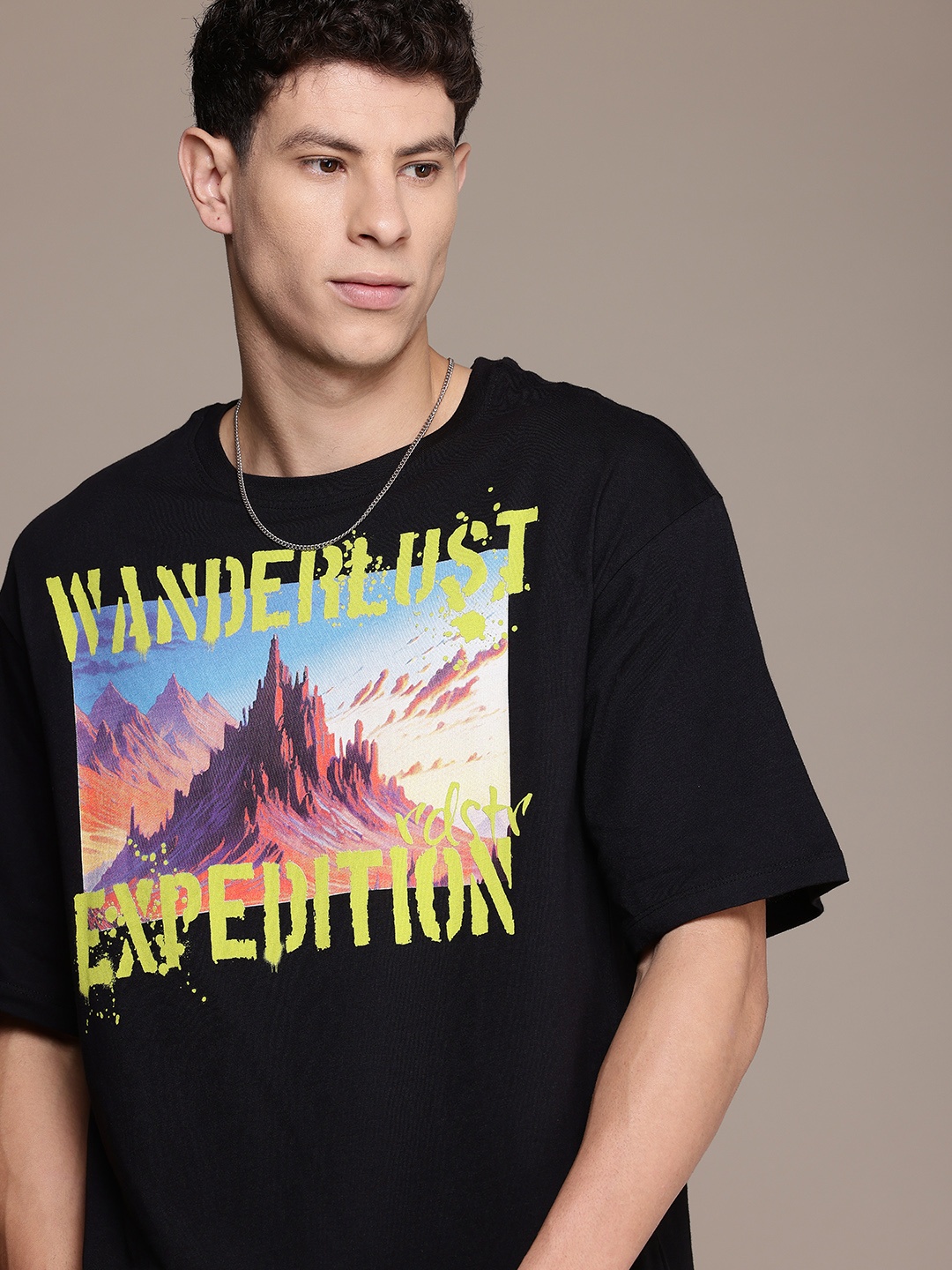 

The Roadster Life Co. Printed Drop-Shoulder Sleeves Pure Cotton Relaxed Fit T-shirt, Black