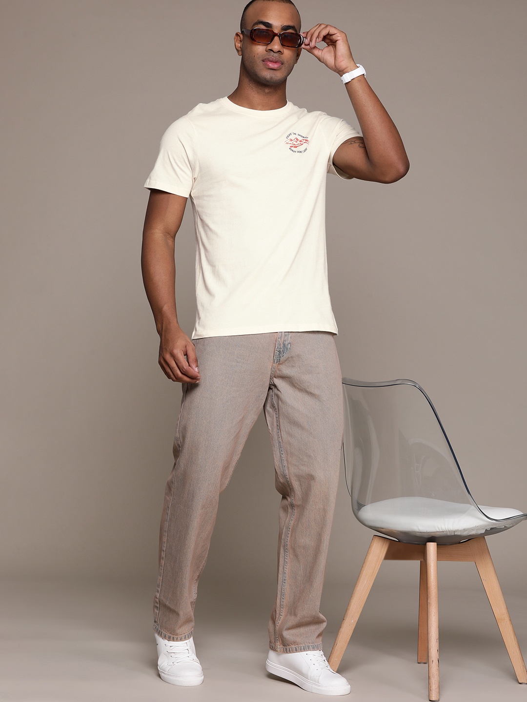 The Roadster Lifestyle Co. Placement Print Pure Cotton T-shirt, White
