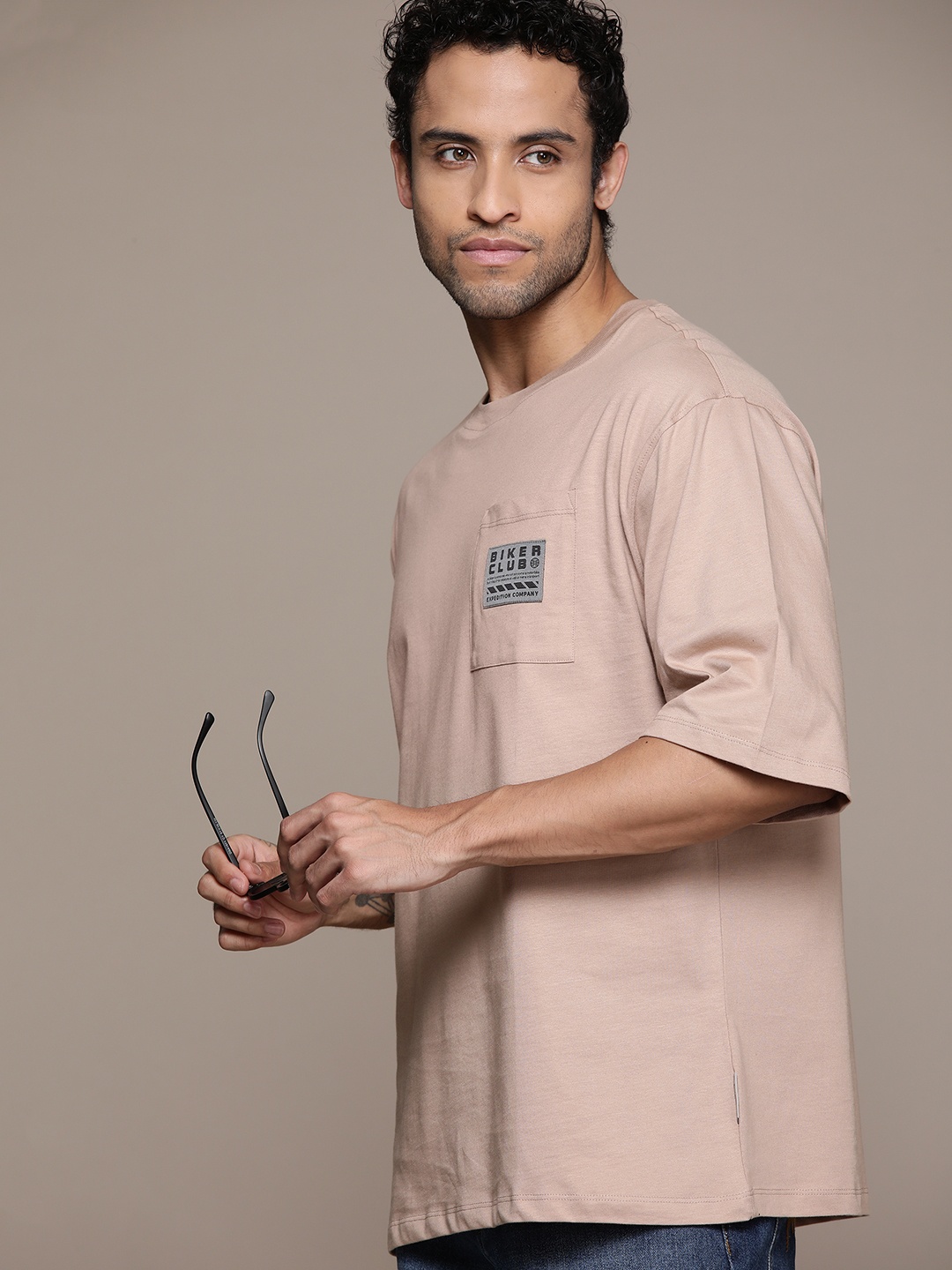 

The Roadster Life Co. Oversized Drop-Shoulder Sleeves Cotton T-shirt, Mauve