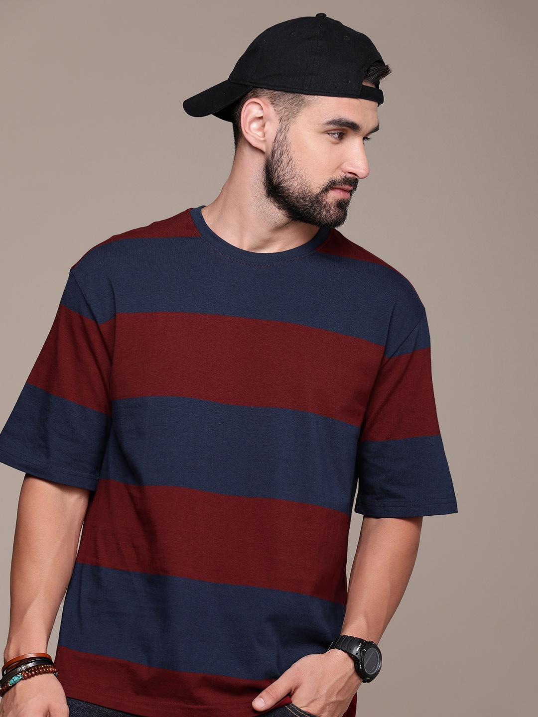 

Roadster Men Striped Pure Cotton T-shirt, Navy blue