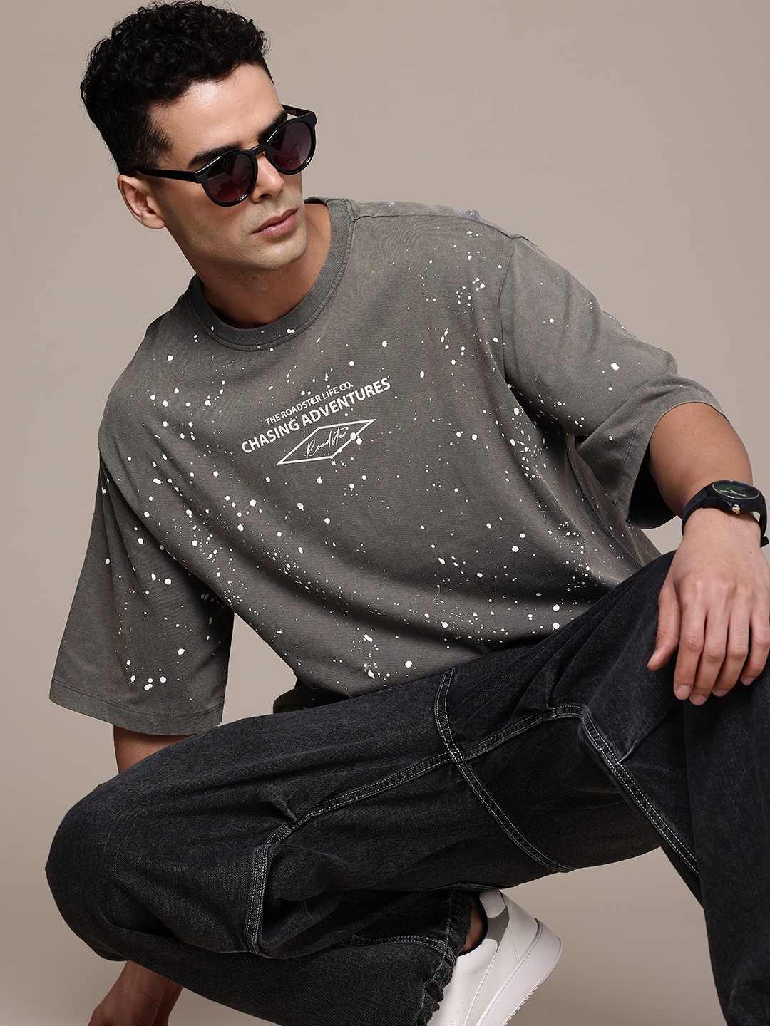

The Roadster Life Co. Printed Drop-Shoulder Sleeves Pure Cotton Oversized T-shirt, Grey