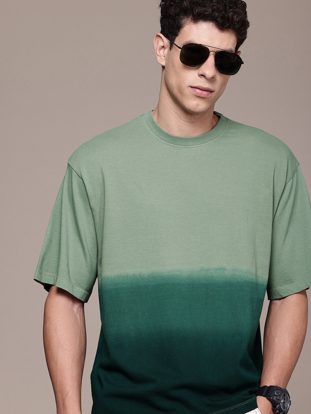 

The Roadster Life Co. Dyed Pure Cotton T-shirt, Green
