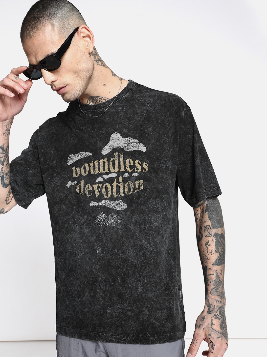 

The Roadster Life Co. Typography Printed Drop-Shoulder Pure Cotton Relaxed Fit T-shirt, Black