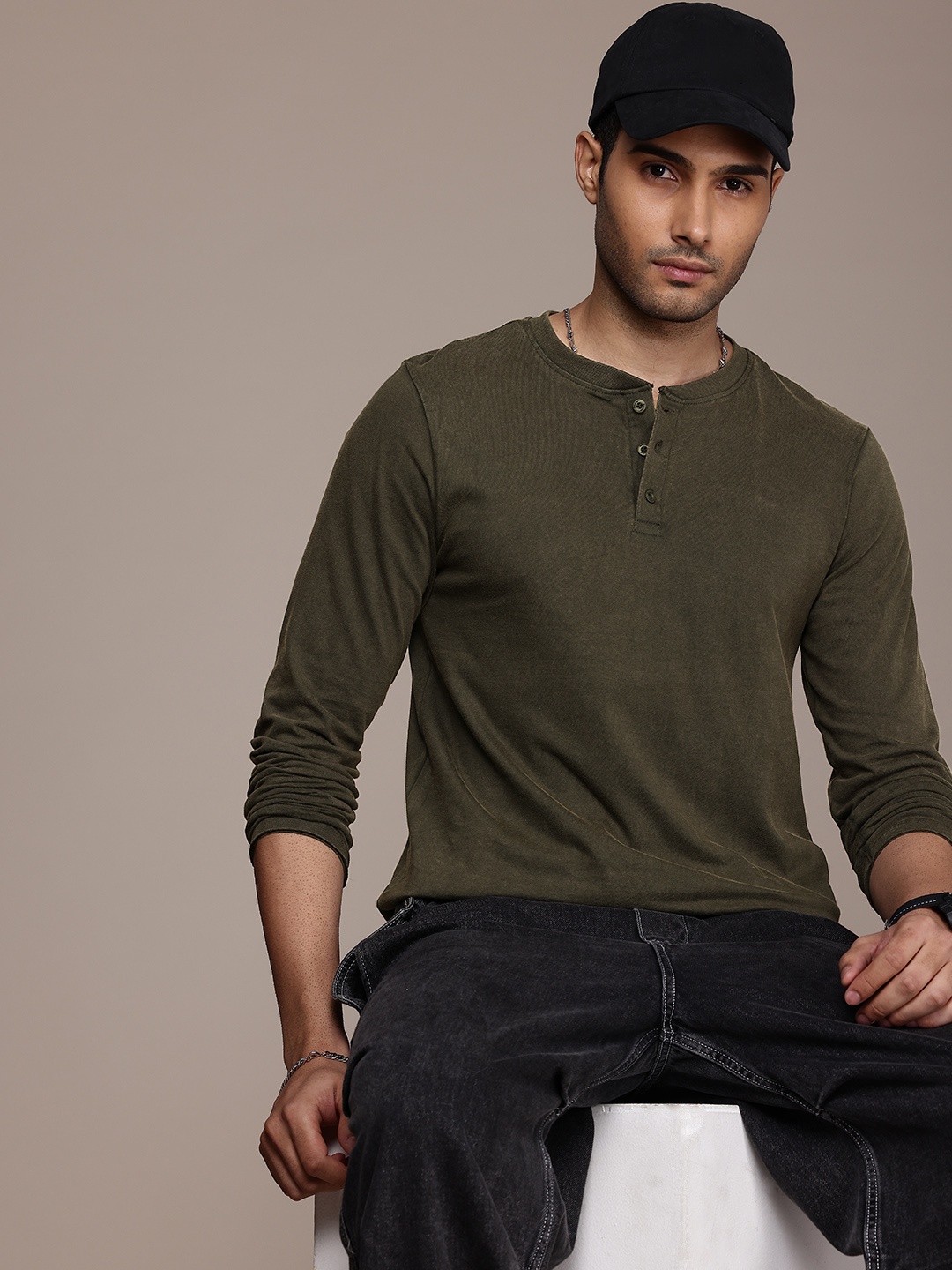 

The Roadster Life Co. Pure Cotton Henley Neck Long Sleeves Casual T-shirt, Olive