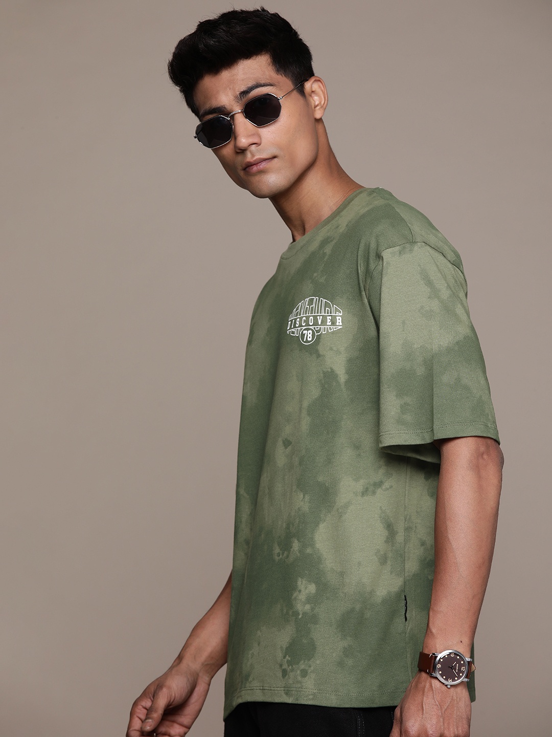 

The Roadster Lifestyle Co. Dyed Drop-Shoulder Sleeves Pure Cotton T-shirt, Olive