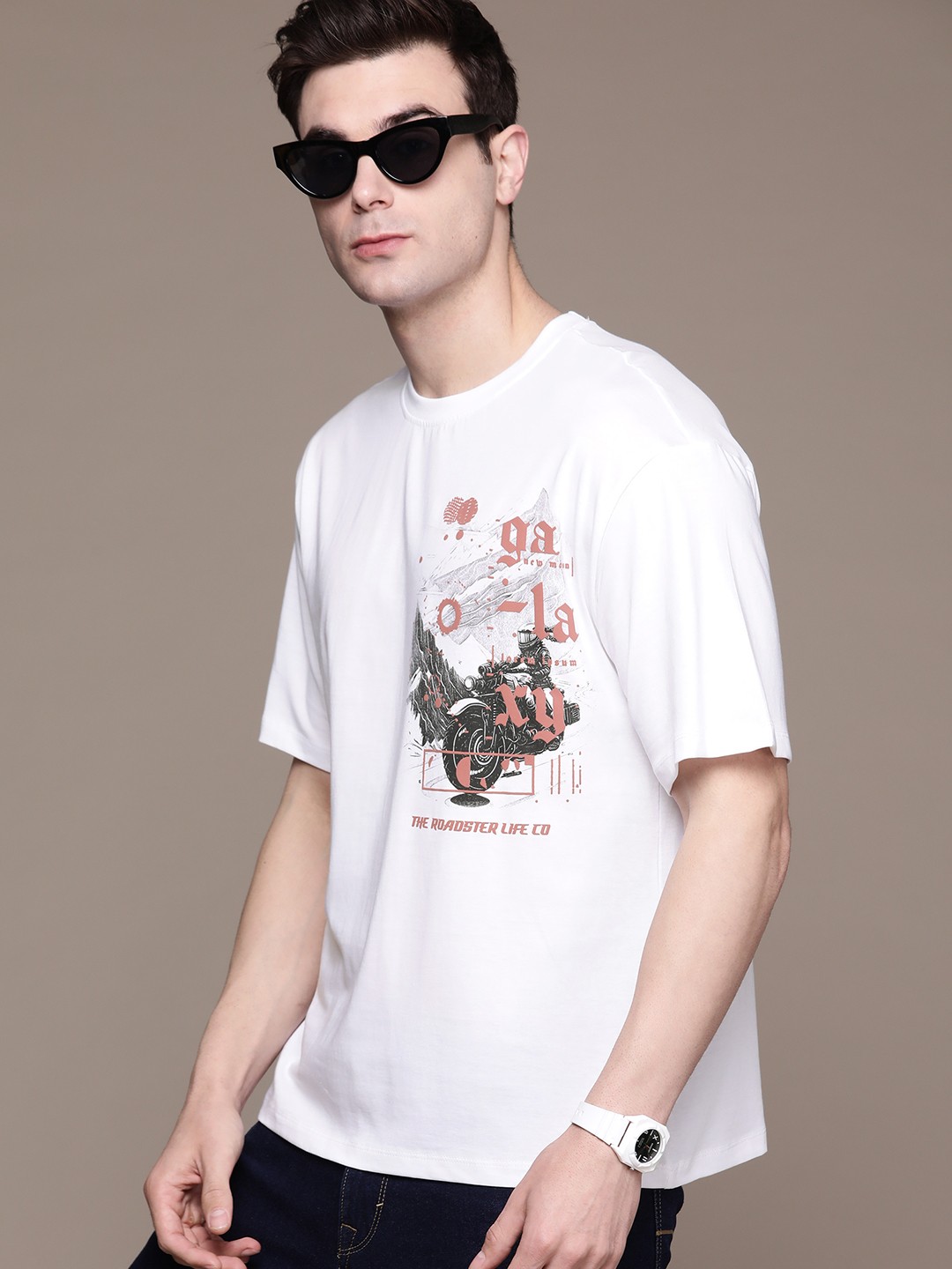 

The Roadster Lifestyle Co. Graphic Printed Drop-Shoulder Sleeves Pure Cotton T-shirt, White