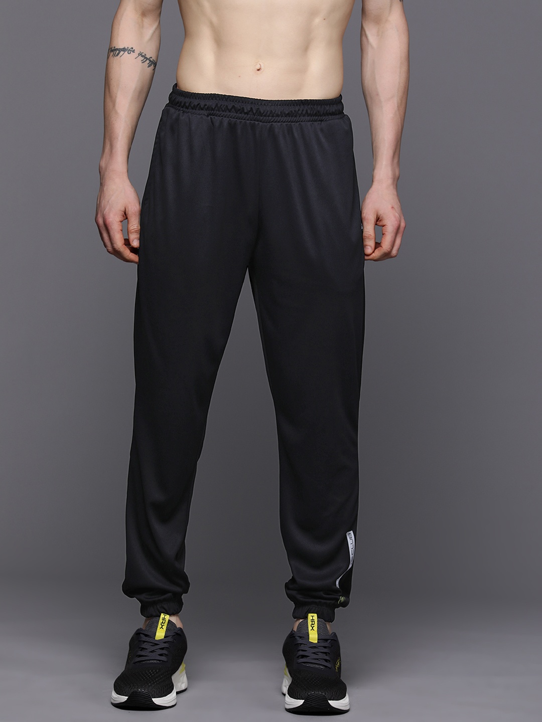 

HRX by Hrithik Roshan Men Rapid-Dry Running Joggers, Black