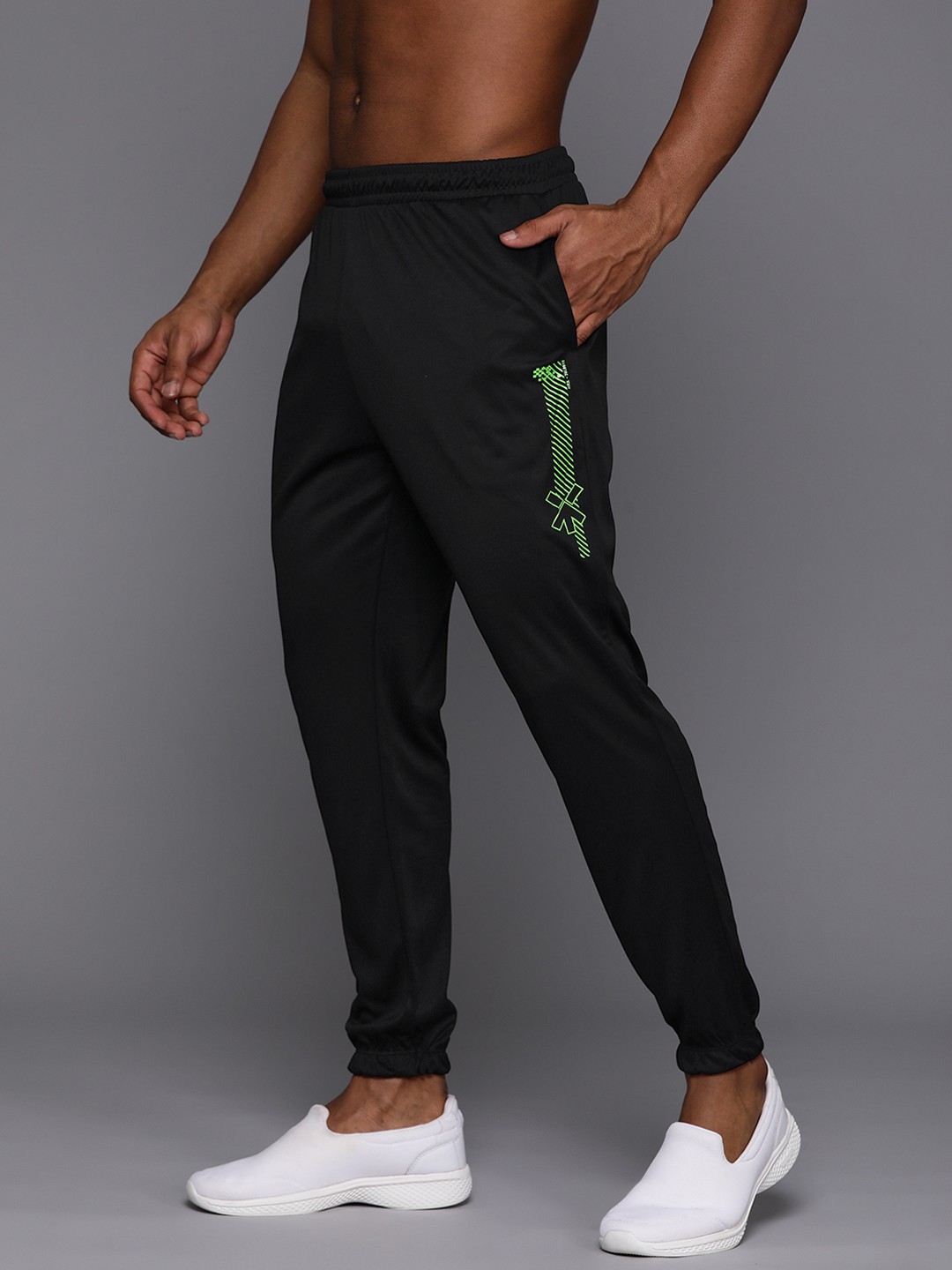 

HRX by Hrithik Roshan Men Rapid-Dry Running Joggers, Black