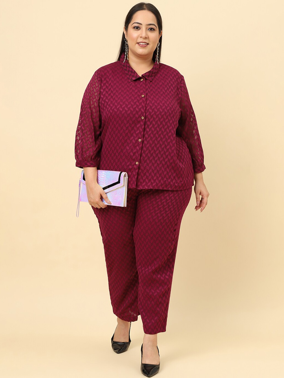 

Sringam Plus Size Self Design Shirt with Trousers, Burgundy