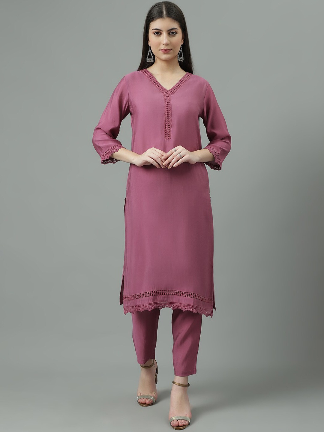 

Sringam V-Neck Straight Kurta with Trouser, Purple