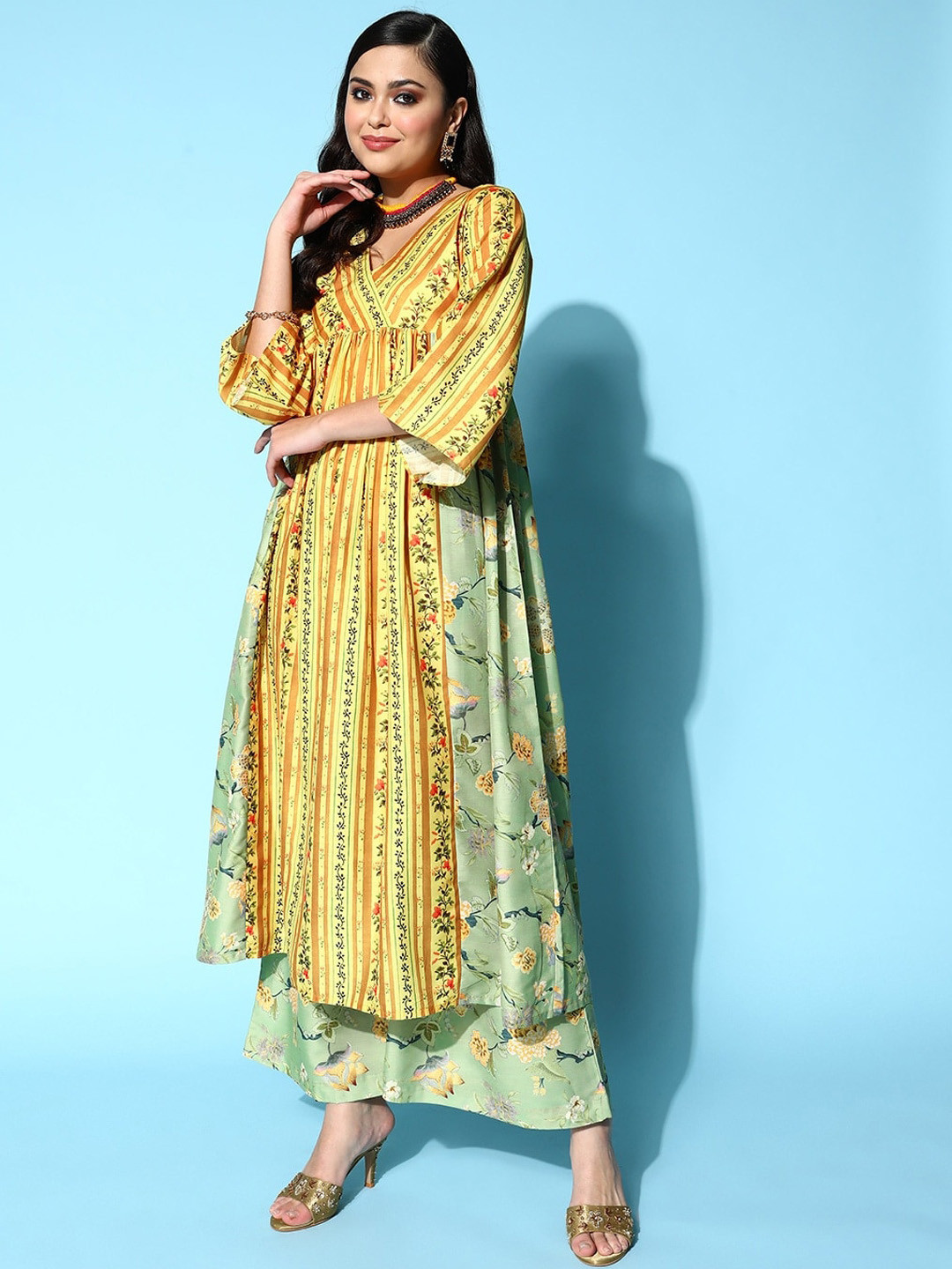 

Inddus Floral Printed V-Neck Empire Kurta with Palazzos, Yellow