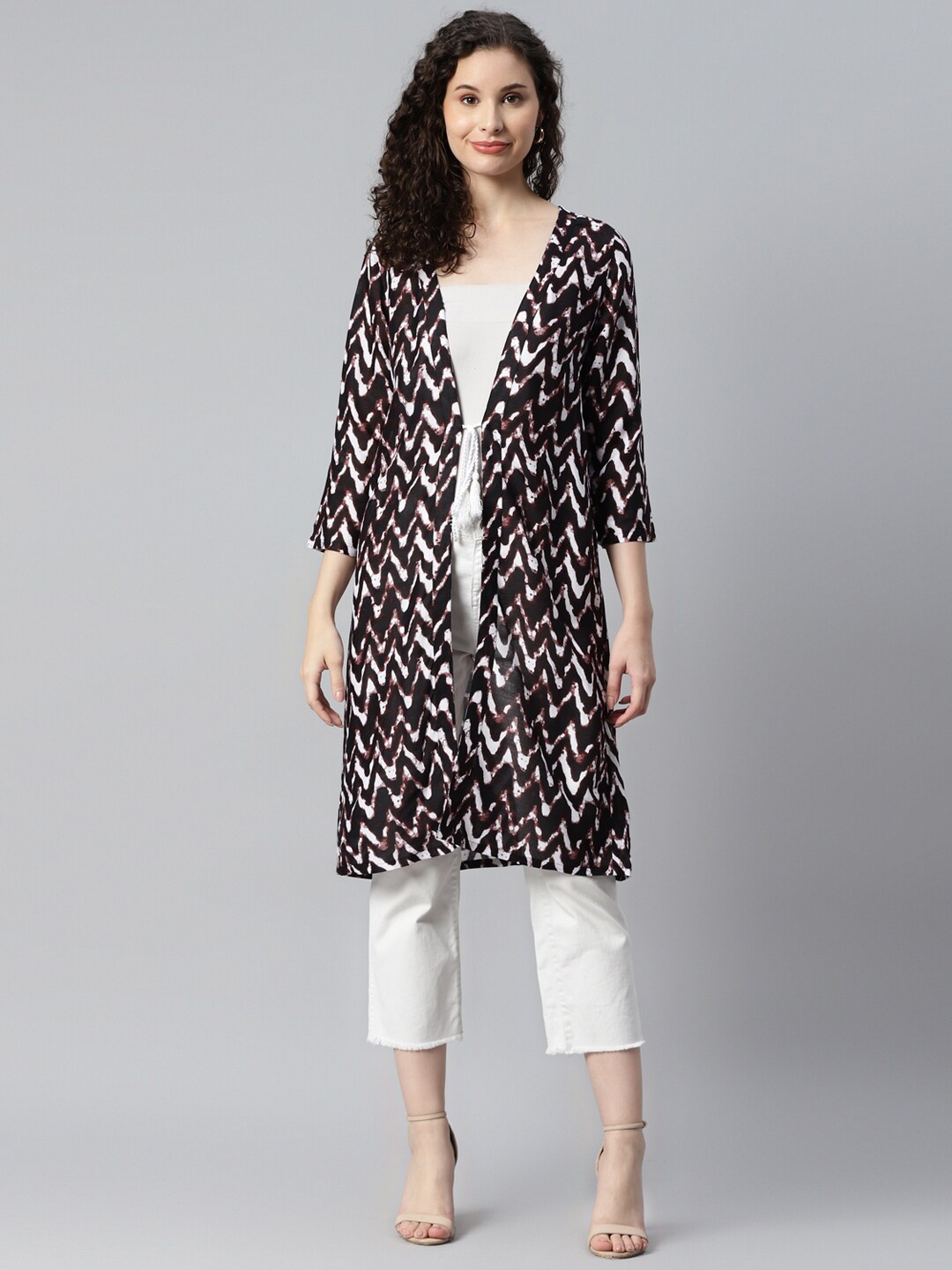 

DEEBACO Abstract Printed Longline Tie-Up Shrug, Brown