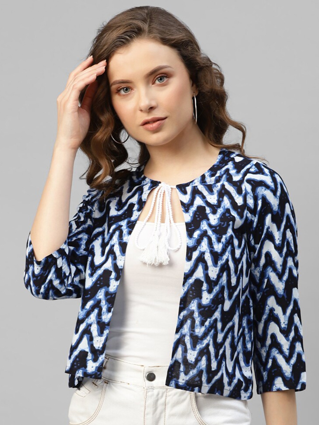 

DEEBACO Printed Crop Tie-Up Shrug, Navy blue