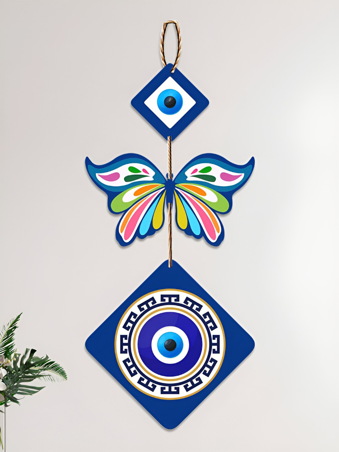 

ArtVibes Blue & White Wooden Wall Hanging