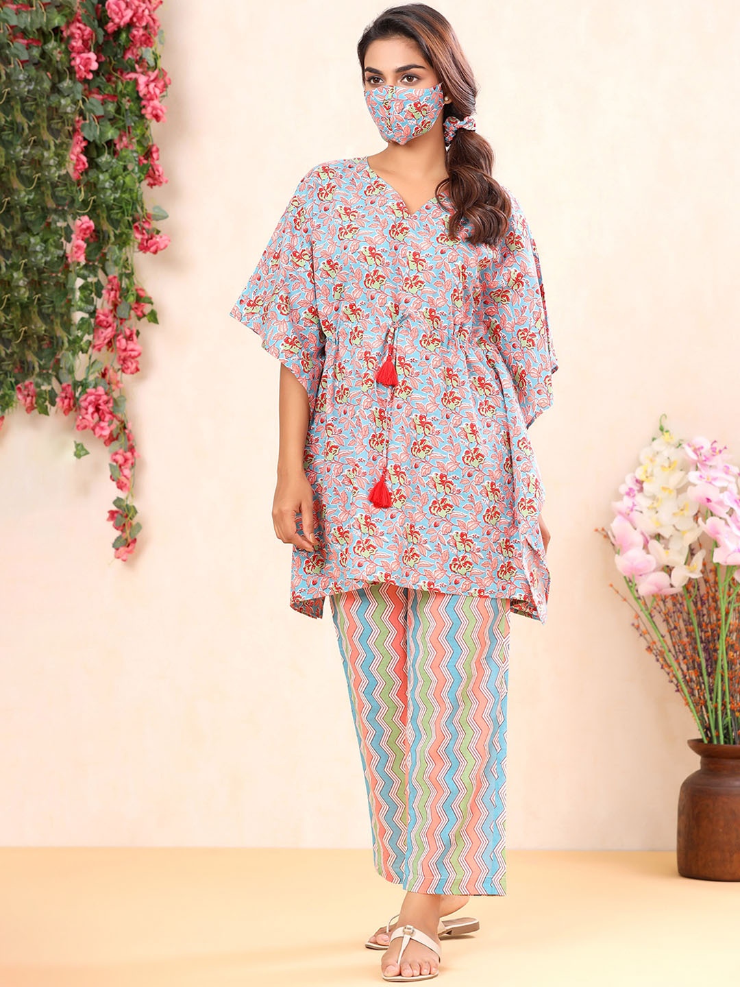 

Sangria Grey & Pink Floral Printed Pure Cotton Kaftan Kurta With Trouser