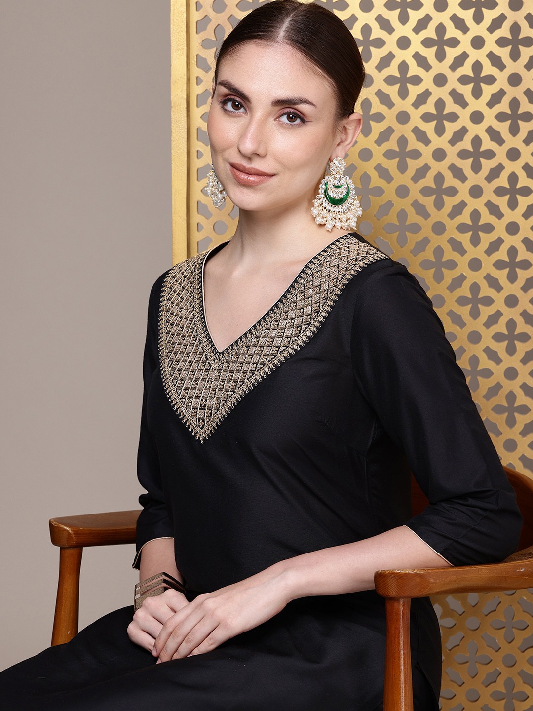 

House of Pataudi Women Jashn Yoke Design Zari Work Kurta With Palazzos, Black