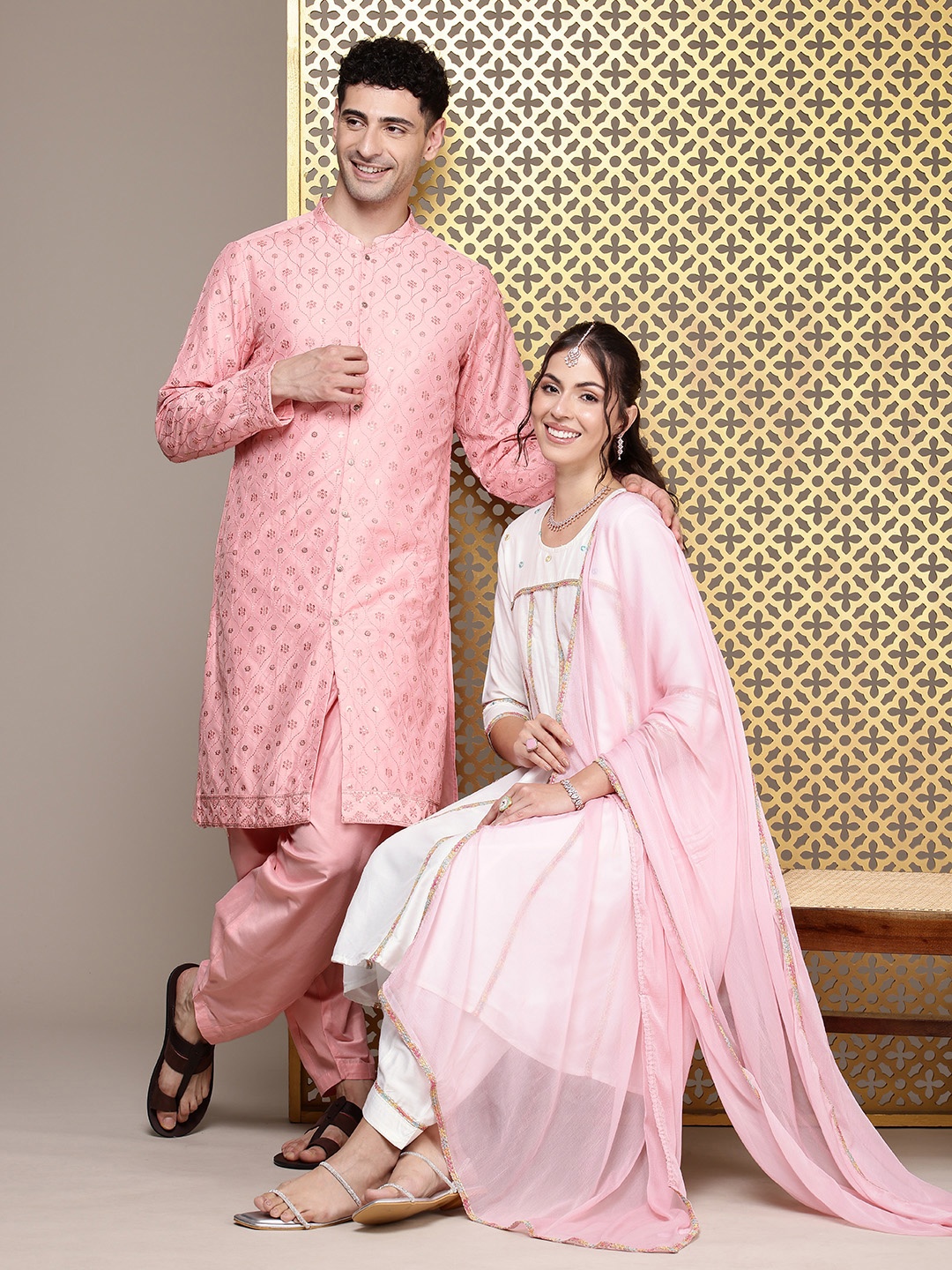 

House of Pataudi Embroidered Jashn Kurta with Salwar, Pink