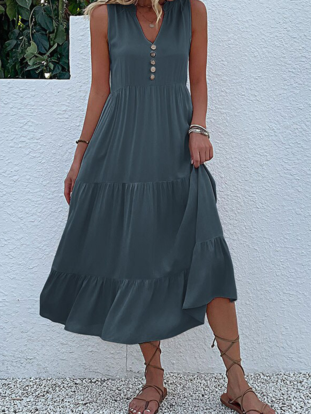 

StyleCast Grey V-Neck Tiered A-Line Midi Dress