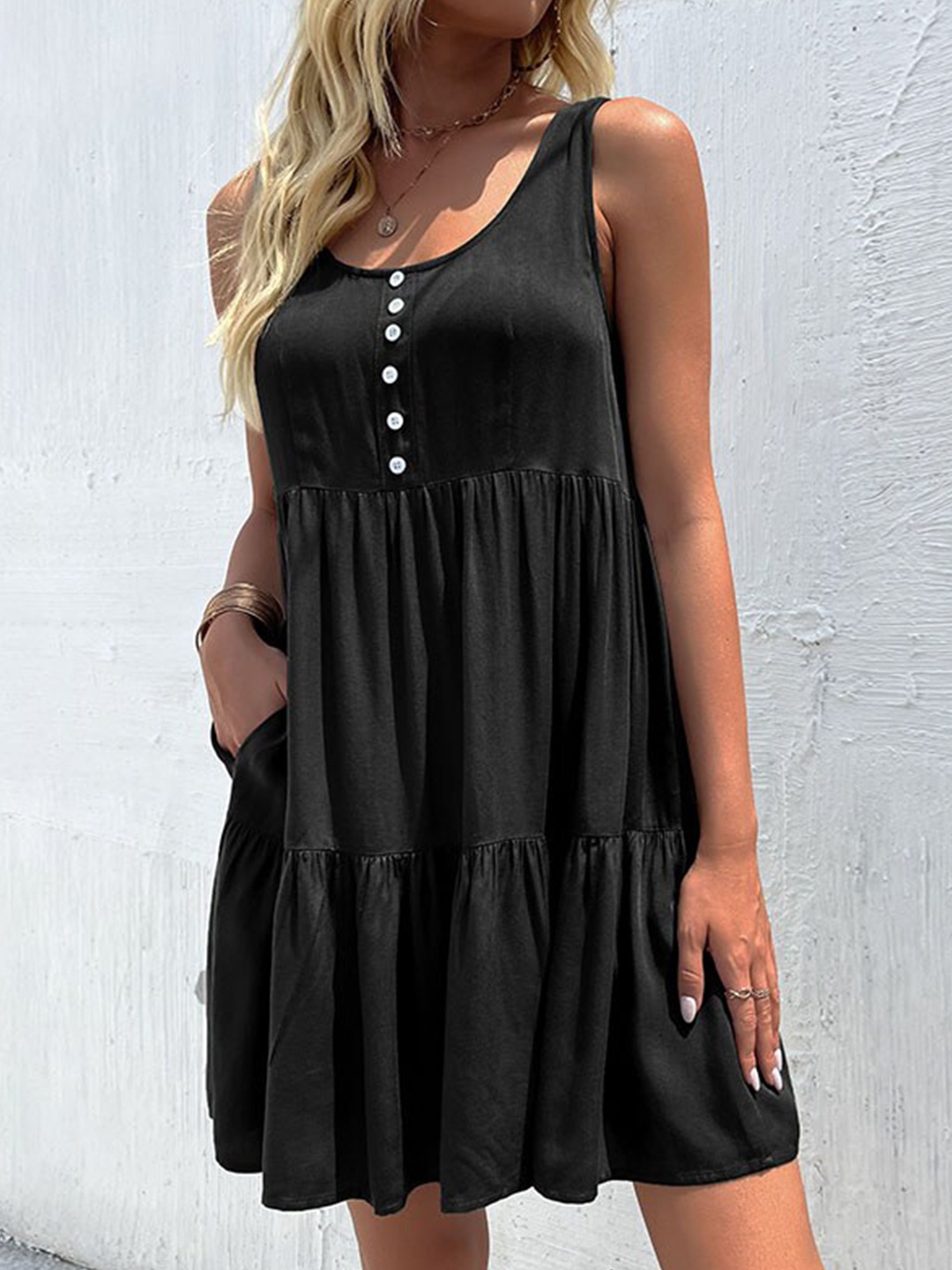 

StyleCast Black Shoulder Straps Gathered A-Line Dress