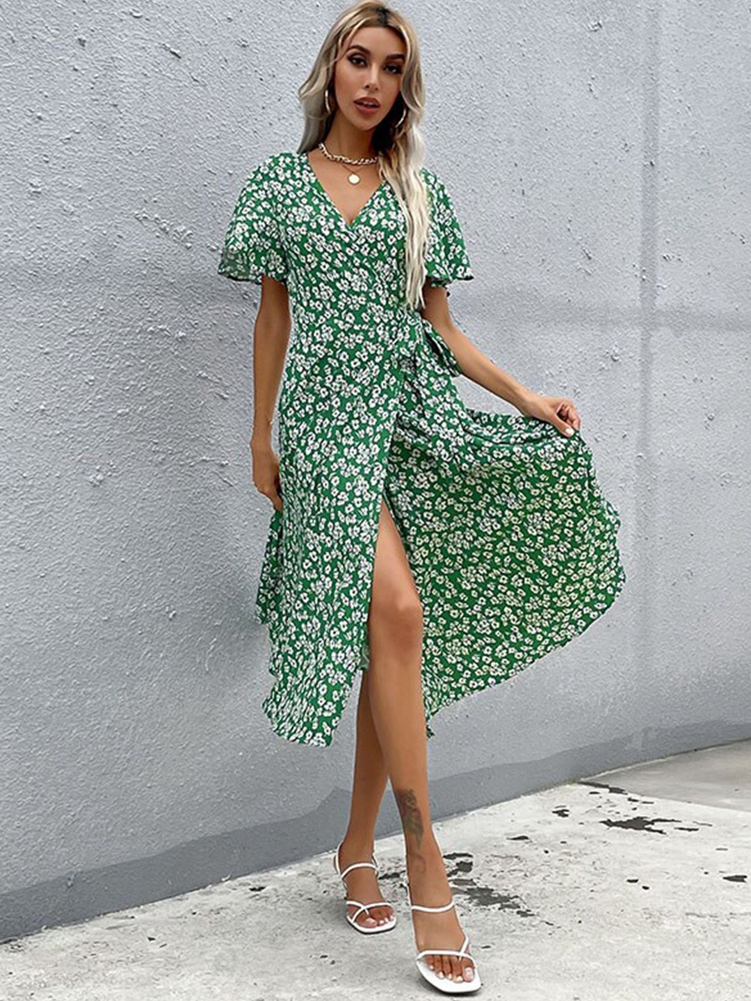 

StyleCast Green Floral Printed Wrap Dress