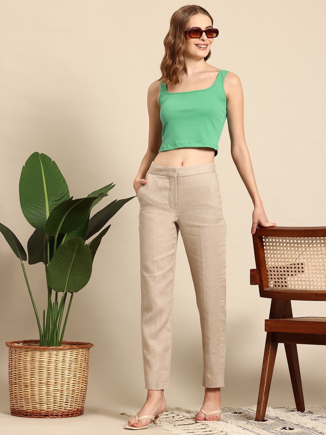 

Mast & Harbour Shoulder Straps Crop Top, Green