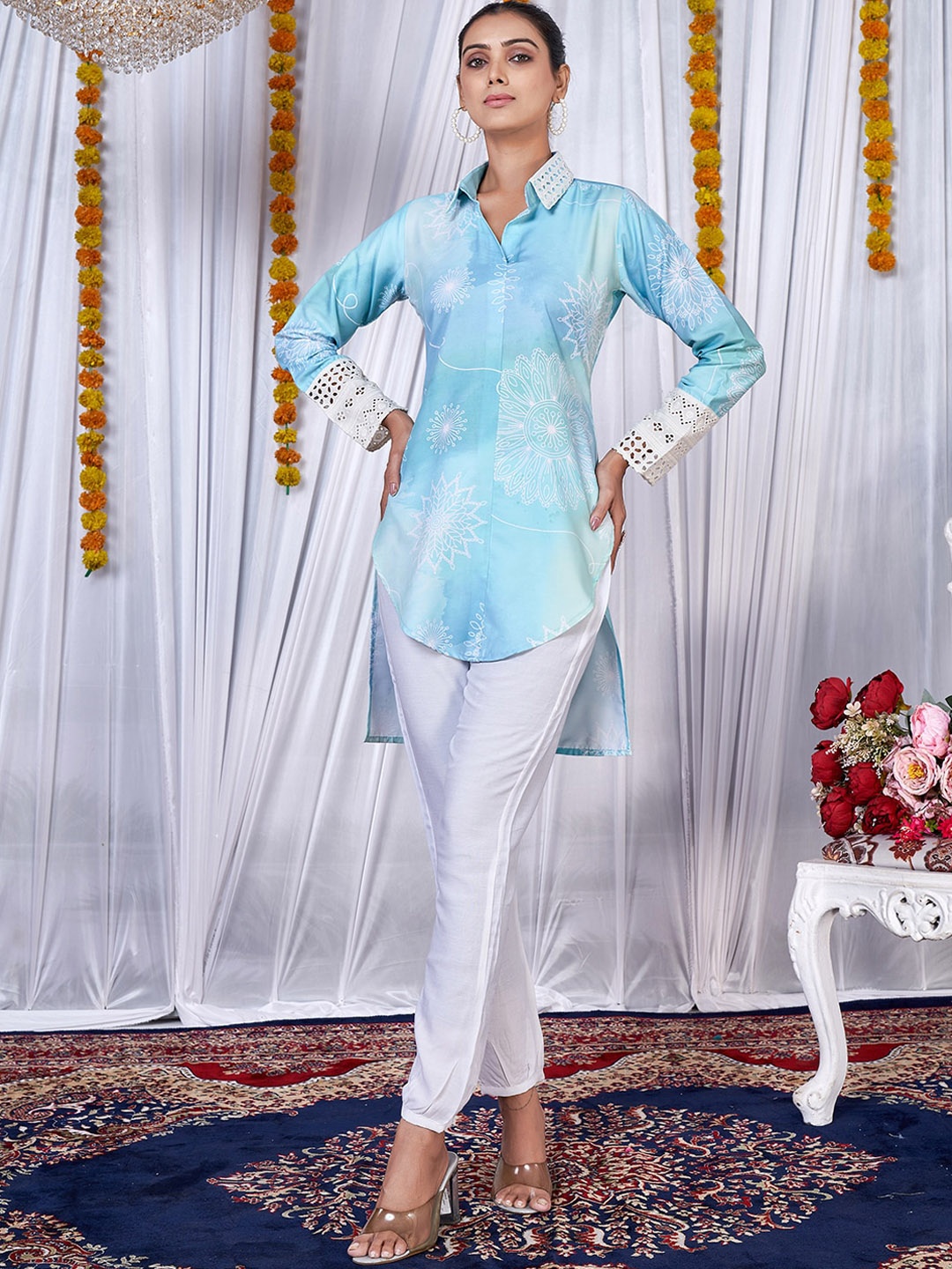 

PRENEA Floral Printed Kurti with Trousers, Blue