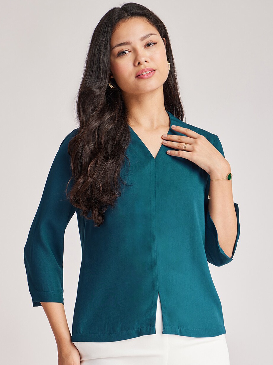

FableStreet V Neck Pleated Detail Slit Sleeves Georgette Top, Teal