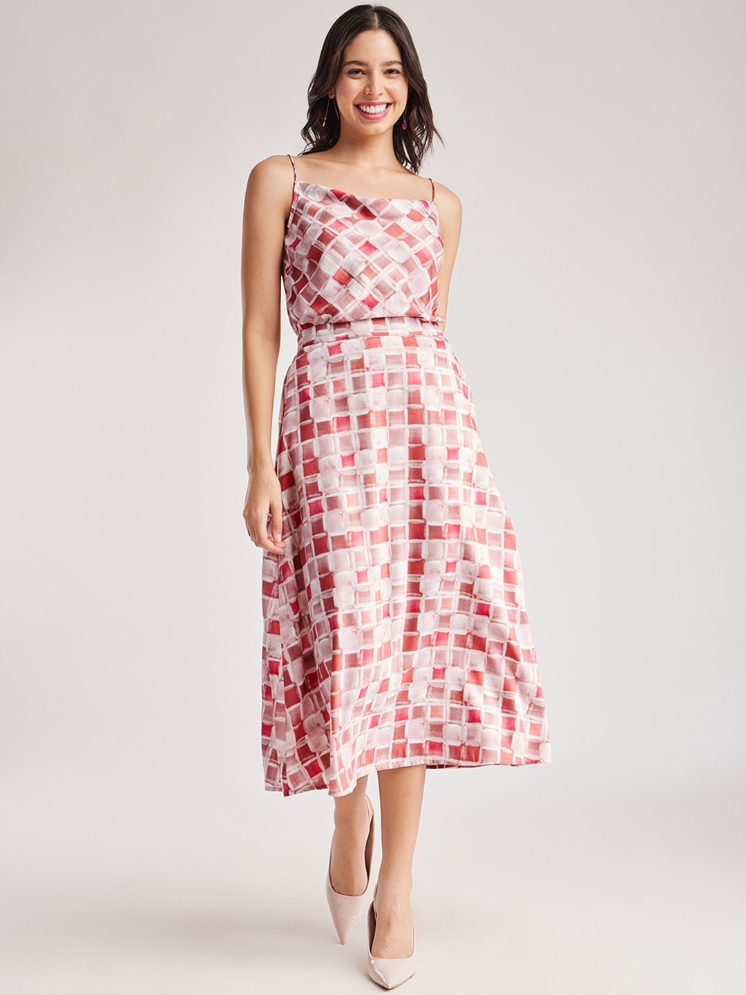 

FableStreet Printed V-Neck Top & Mid-Rise Skirt, Pink