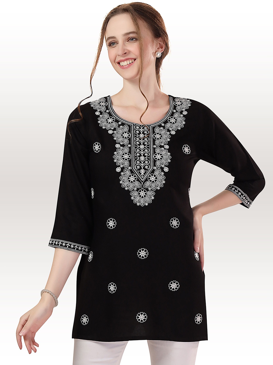 

keshubaba Ethnic Motifs Embroidered Chikankari Kurti, Black