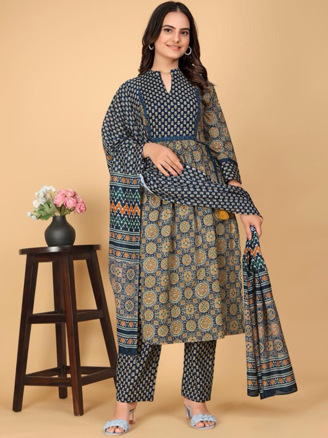 

FABDYOR Ethnic Motifs Printed Pure Cotton Kurta With Trousers & Dupatta, Navy blue