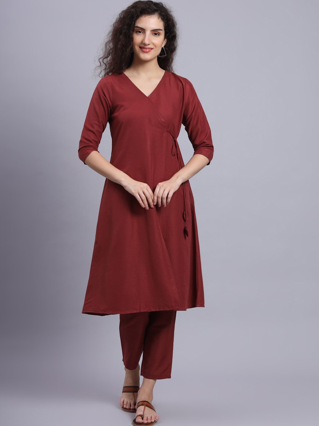 

FABDYOR V-Neck Regular Kurta with Trousers, Maroon