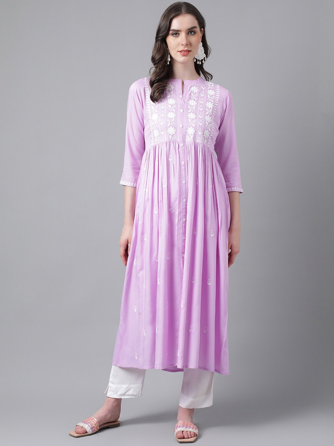 

PURVIJA KURTIES Floral Embroidered Mandarin Collar A-Line Kurta, Lavender