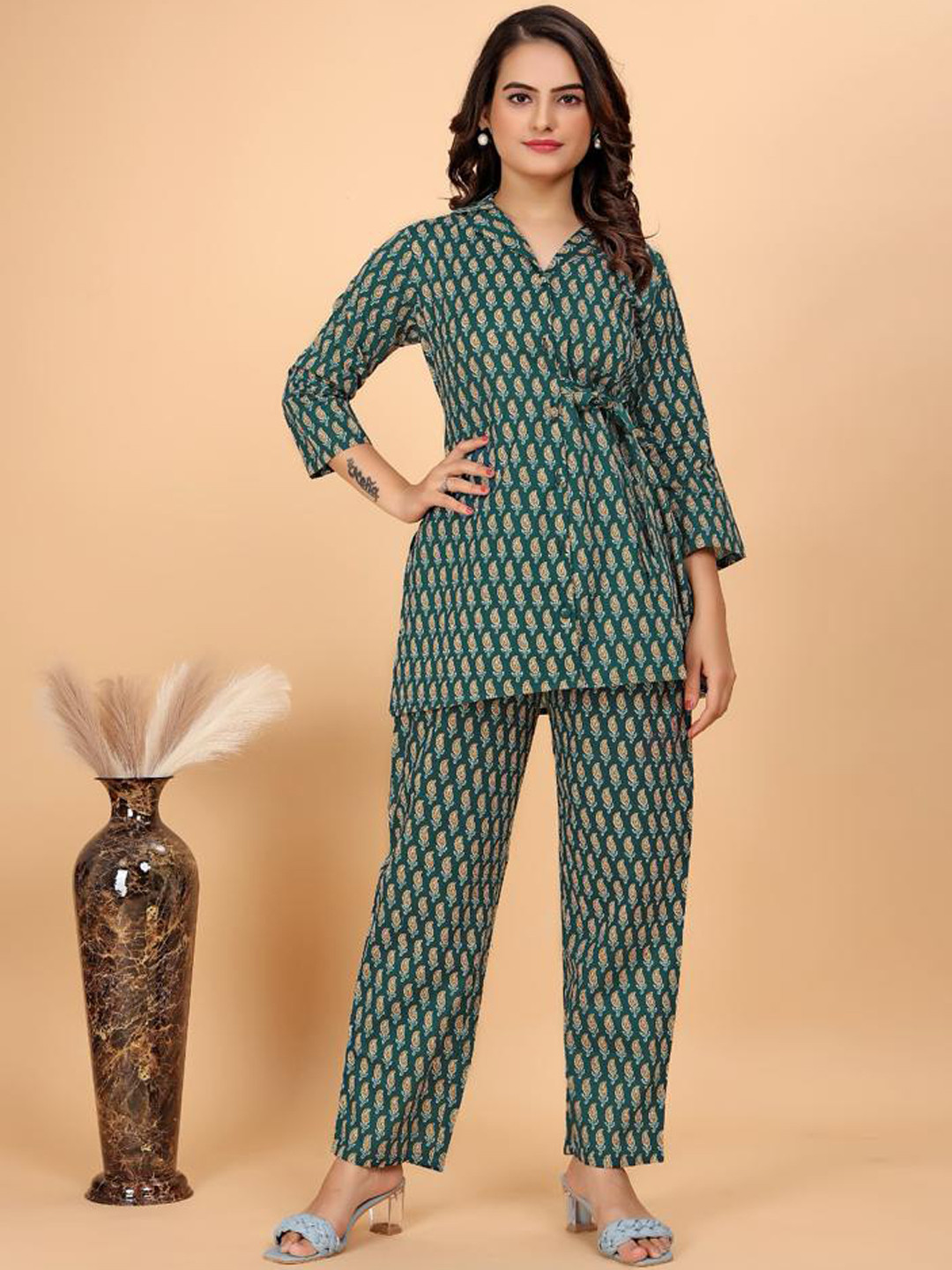 

FABDYOR Ethnic Motifs Printed Pure Cotton Tunic & Trousers, Green