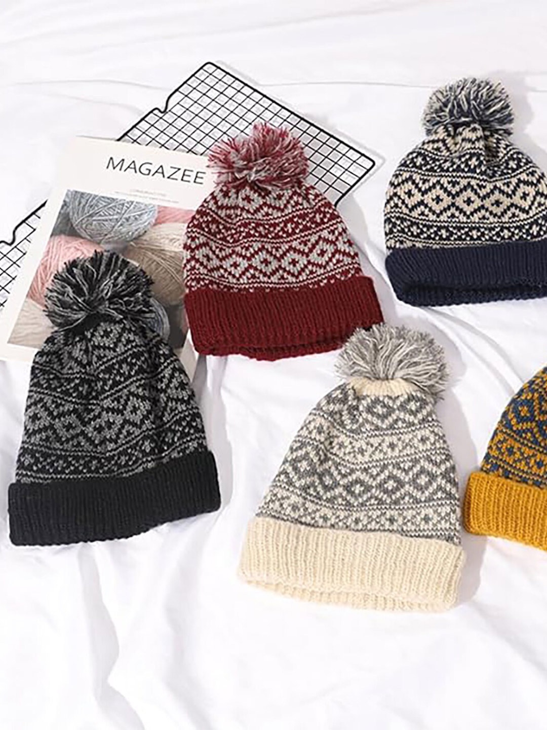 

YOUSTYLO Unisex Self Design Woollen Beanie, Blue