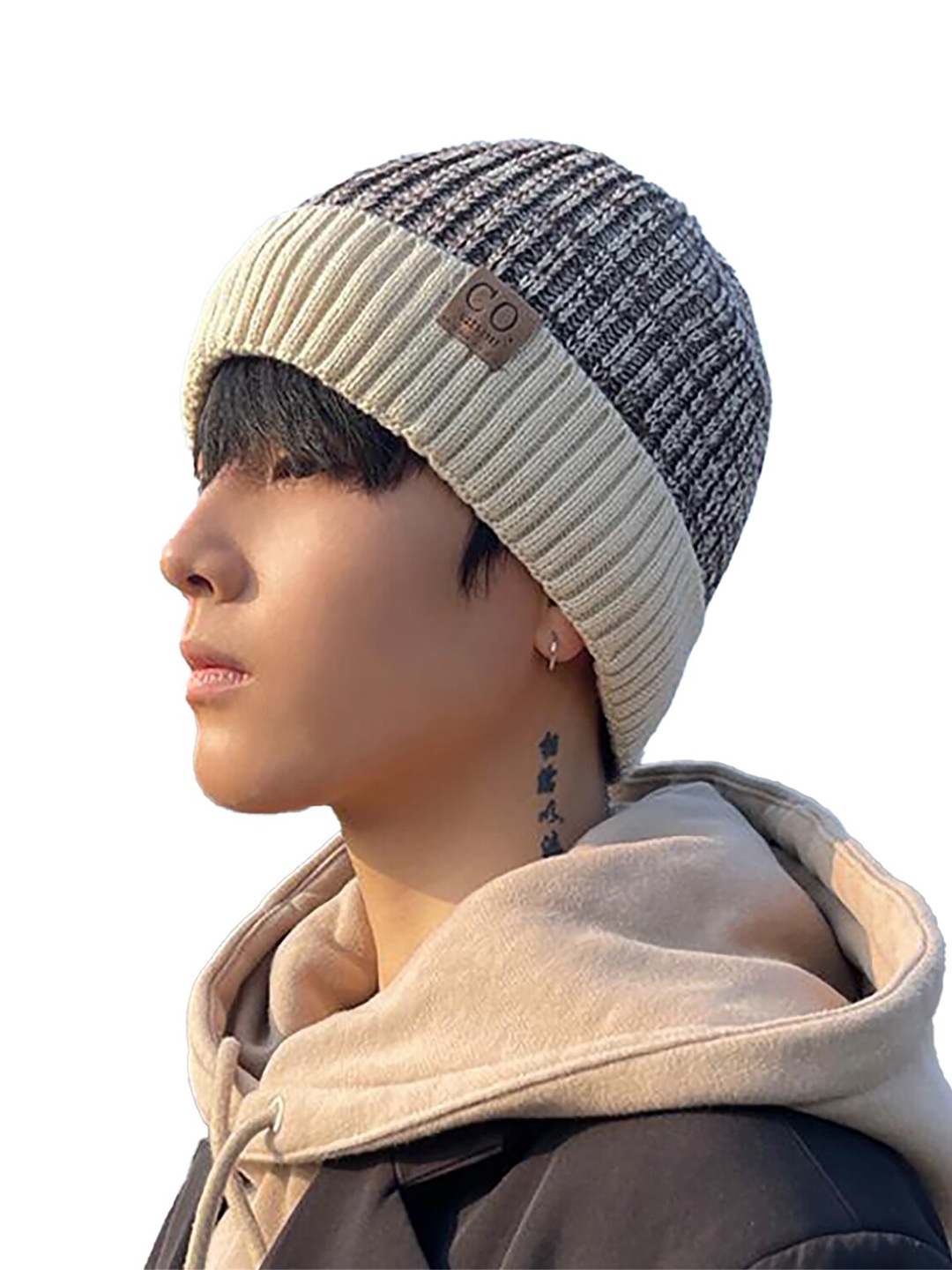 

YOUSTYLO Unisex Self Design Woollen Beanie, White