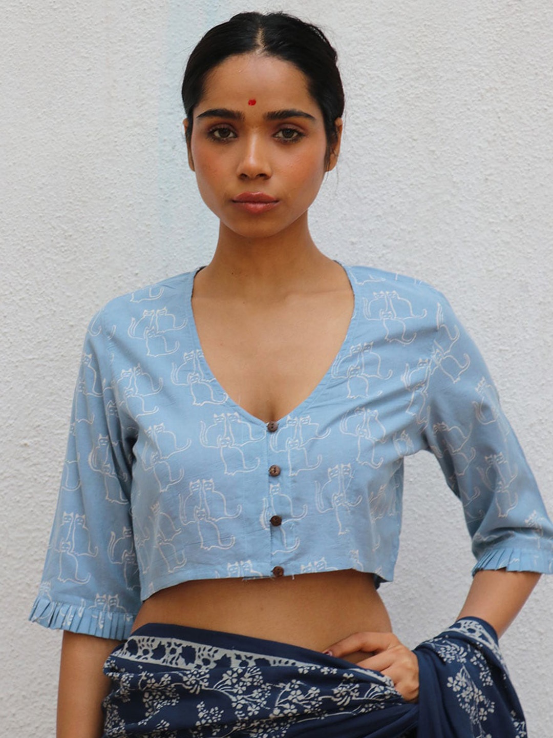

Chidiyaa Conversational Handblock Printed Cotton Saree Blouse, Blue