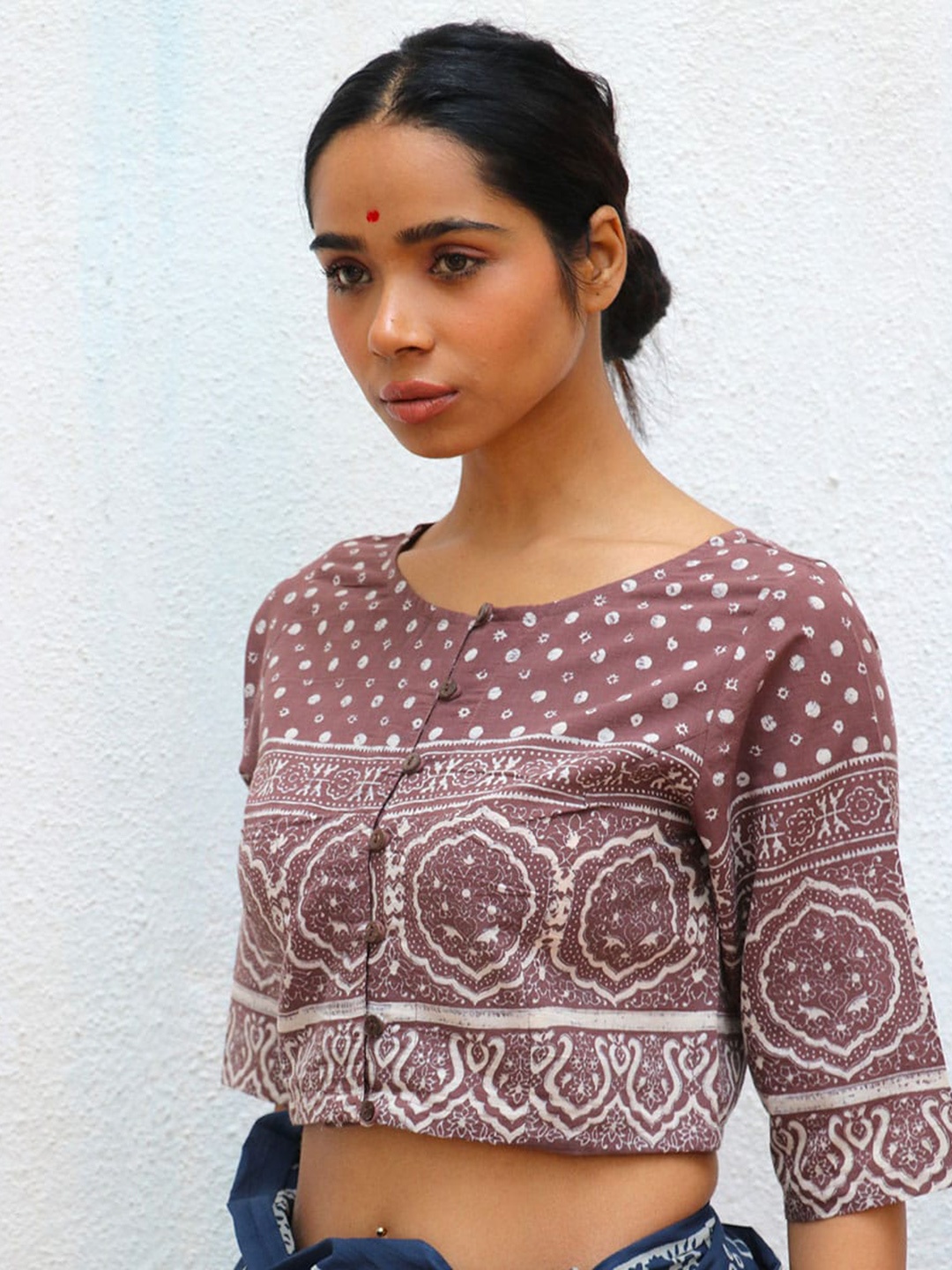 

Chidiyaa Ethnic Motifs Printed Cotton Saree Blouse, Coffee brown