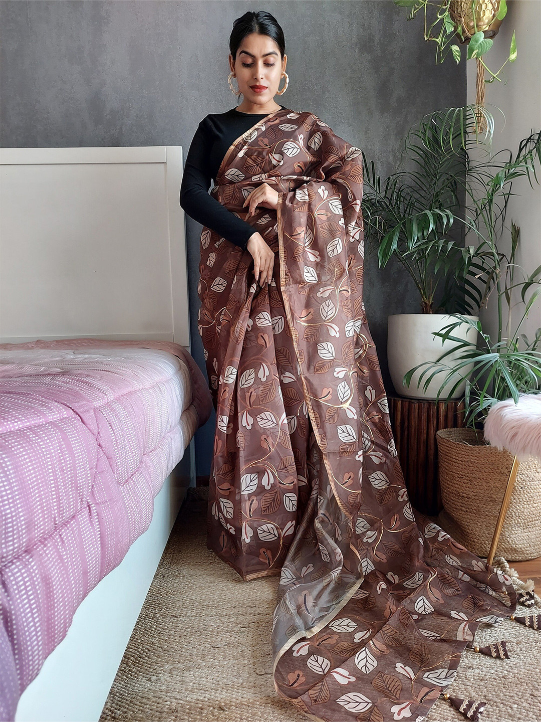 

Anouk Brown & Black Floral Printed Organza Saree