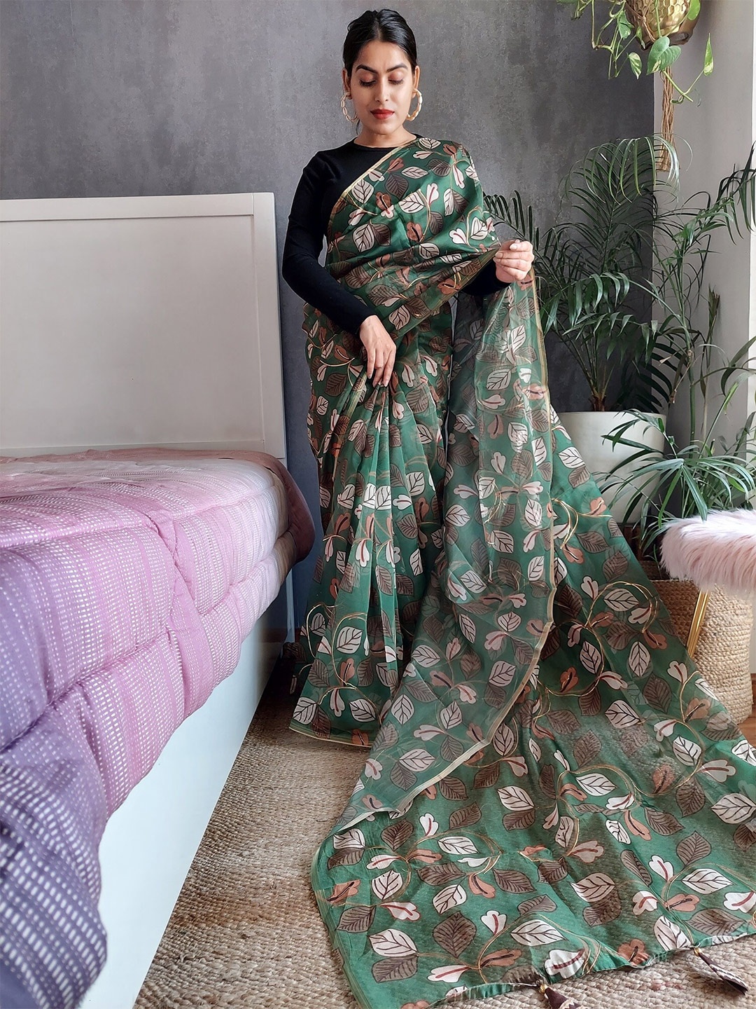 

Anouk Teal & Black Floral Printed Zari Saree, Green