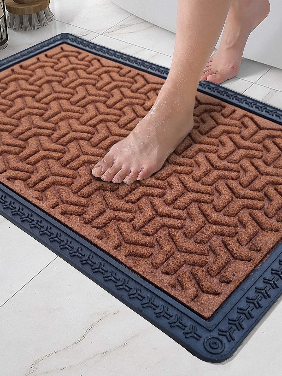 

Yes Cart Home Brown & Black Textured Rubber Anti Skid Doormat