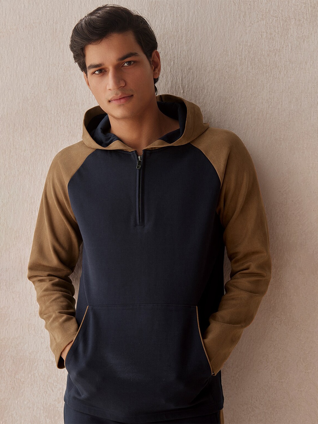 

Andamen Hooded Raglan Sleeves Front Open Sweatshirt, Navy blue