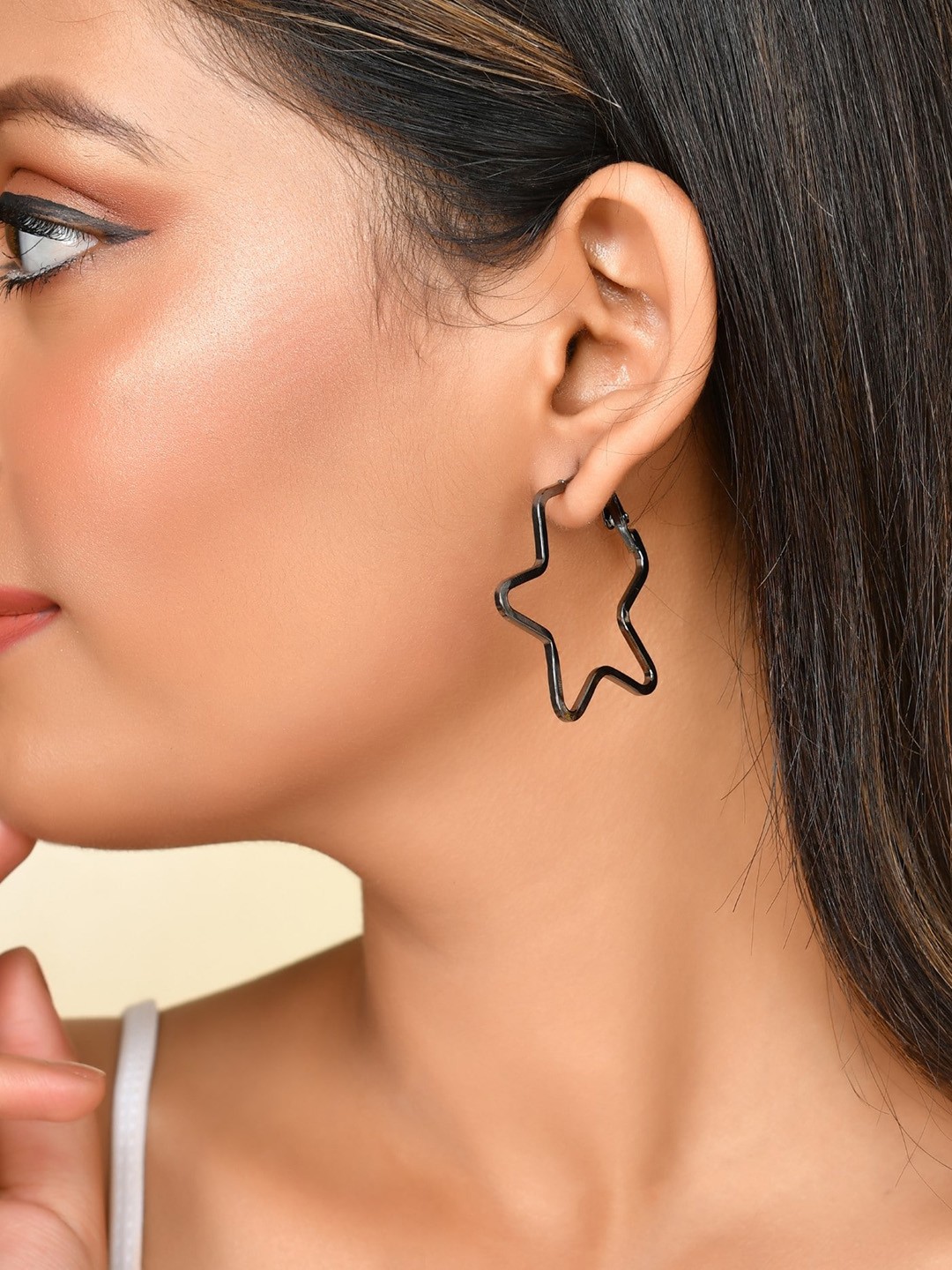 

VOJ Rhodium Plated Star Shaped Hoop Earrings, Grey