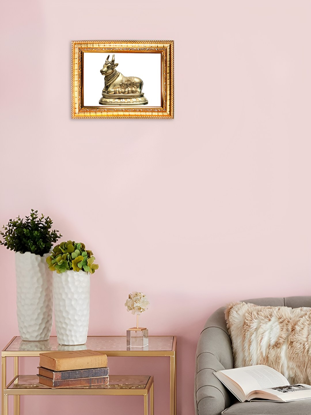 

Hawai Gold-Toned & White Wood Wall Photo Frame