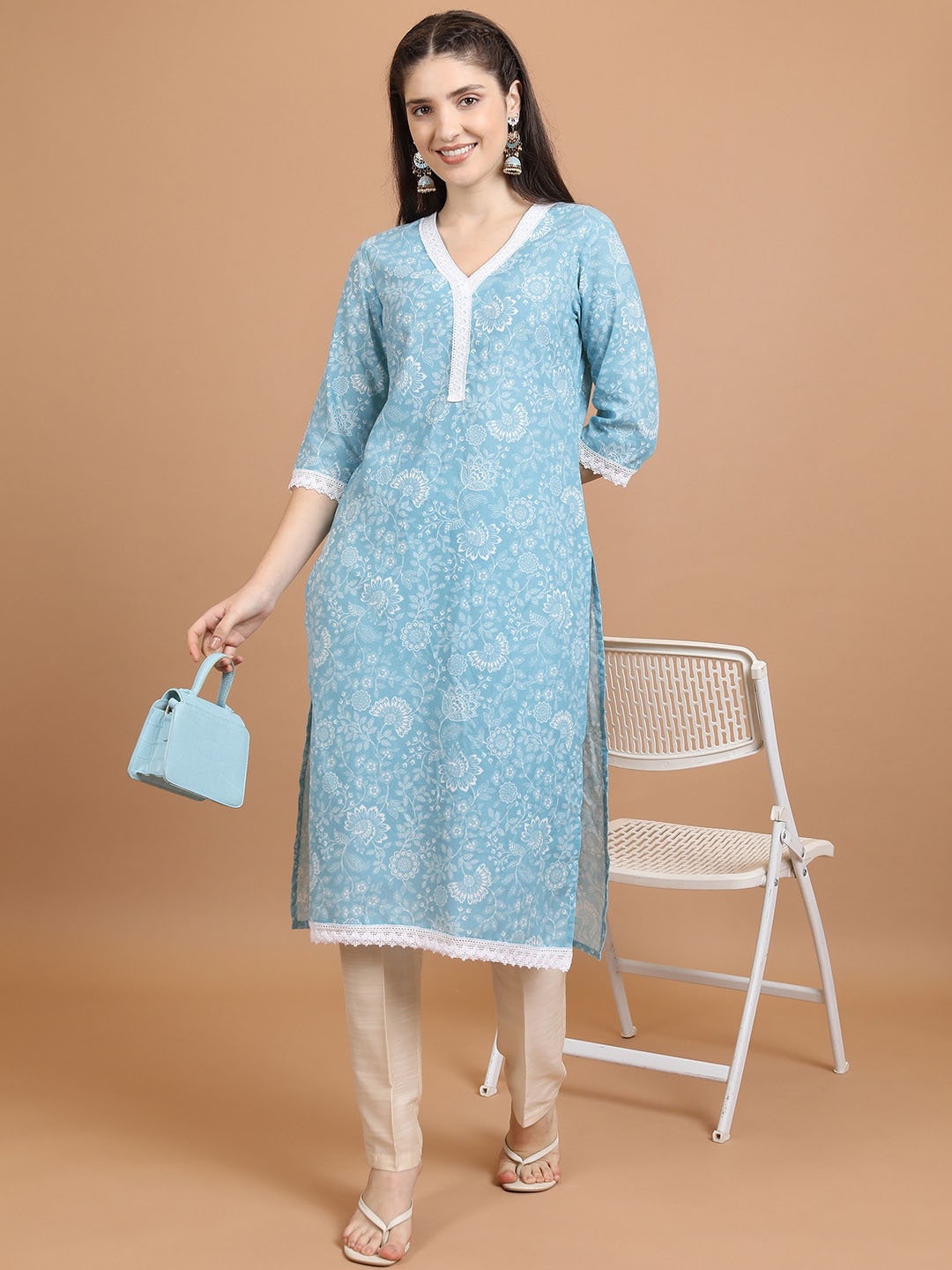 

KETCH Floral Printed V-Neck Straight Kurta, Blue