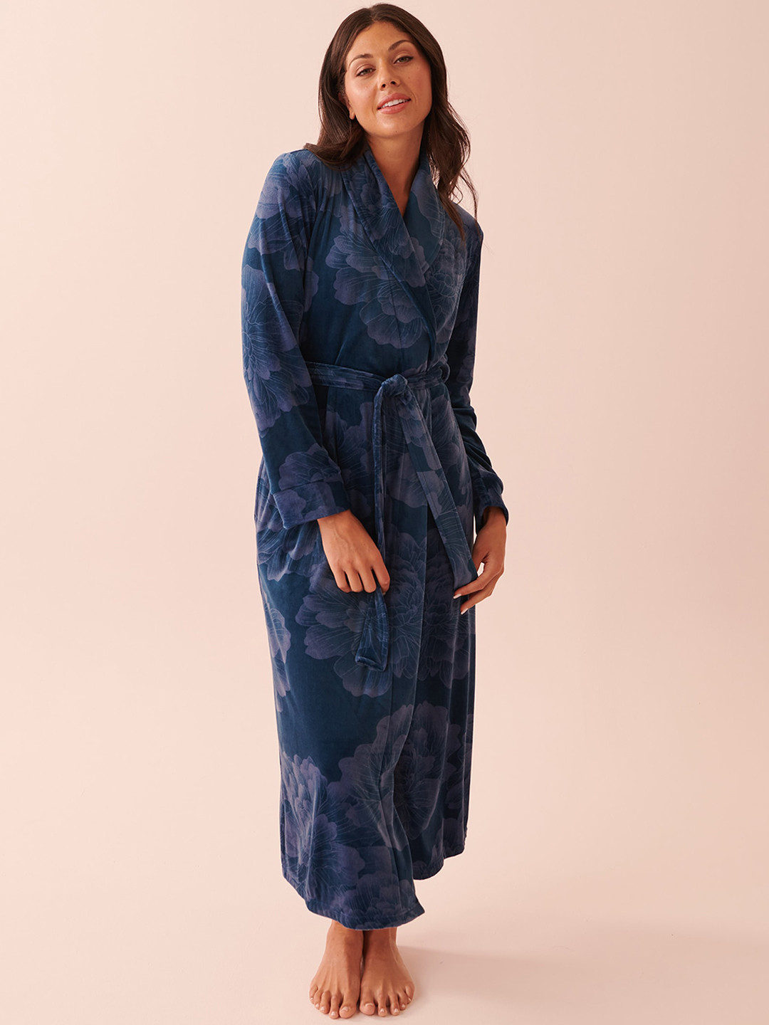 

La Vie en Rose Floral Printed Maxi Robe, Navy blue