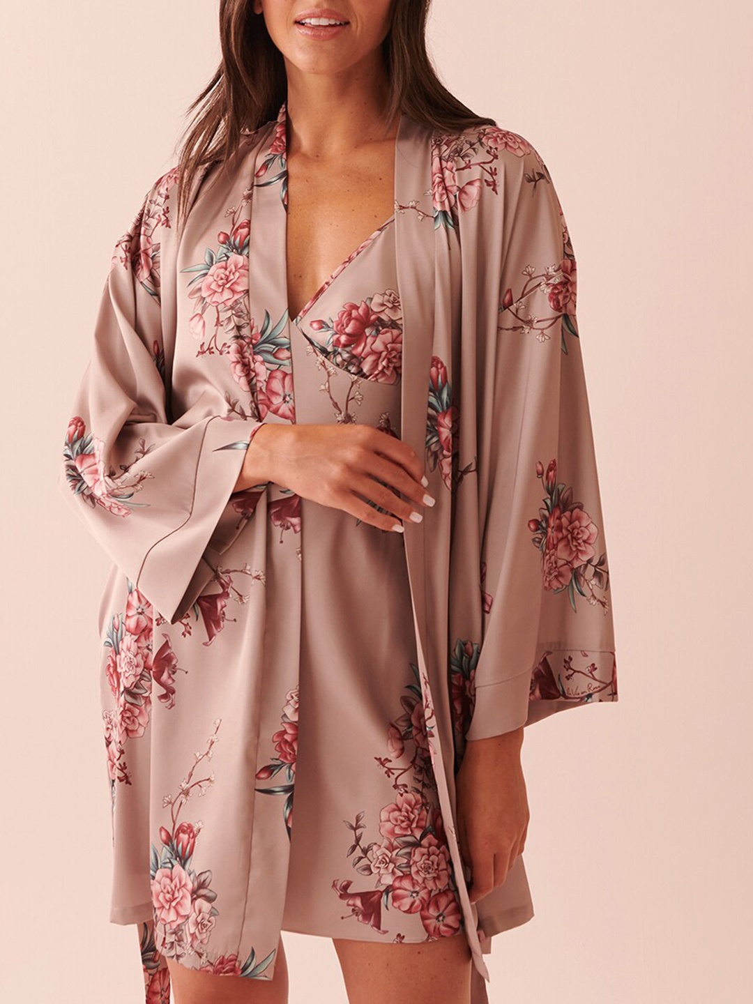 

La Vie en Rose Floral Printed Bell Sleeves Robe, Brown
