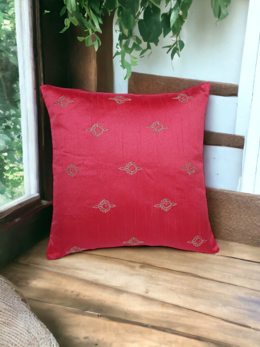 

THE COCOTIER Pink Embroidered Pure Silk Square Cushion Cover