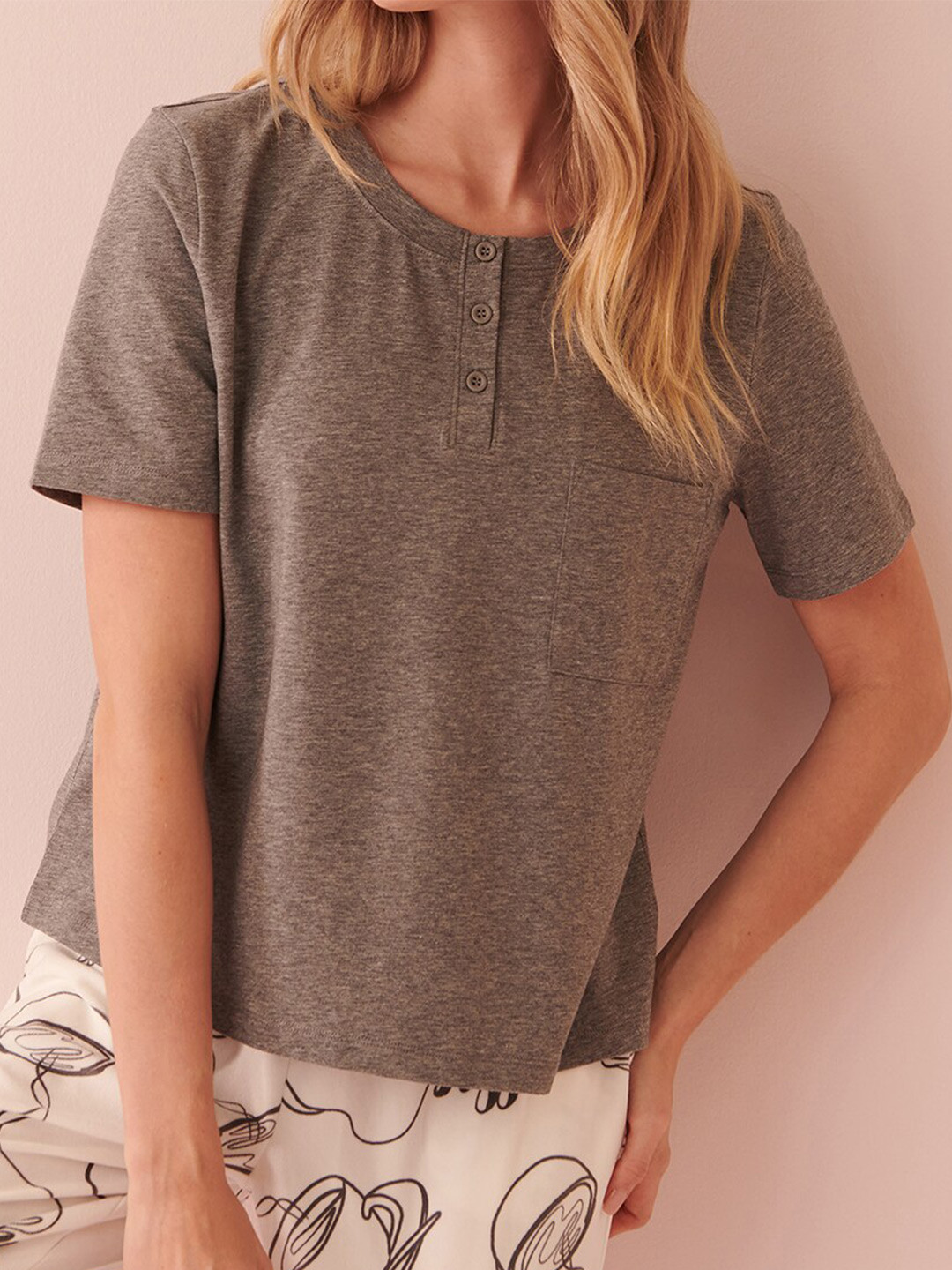 

La Vie en Rose Round Neck Cotton Top, Grey