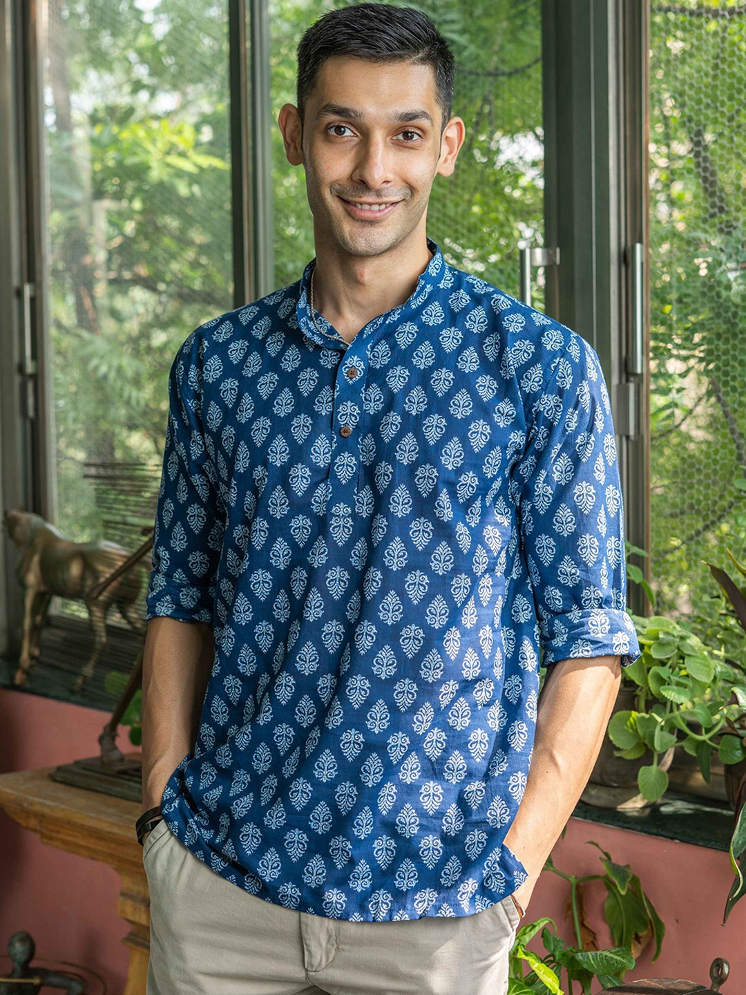 

Shasak Ethnic Motifs Printed Mandarin Collar Pure Cotton Straight Kurta, Blue