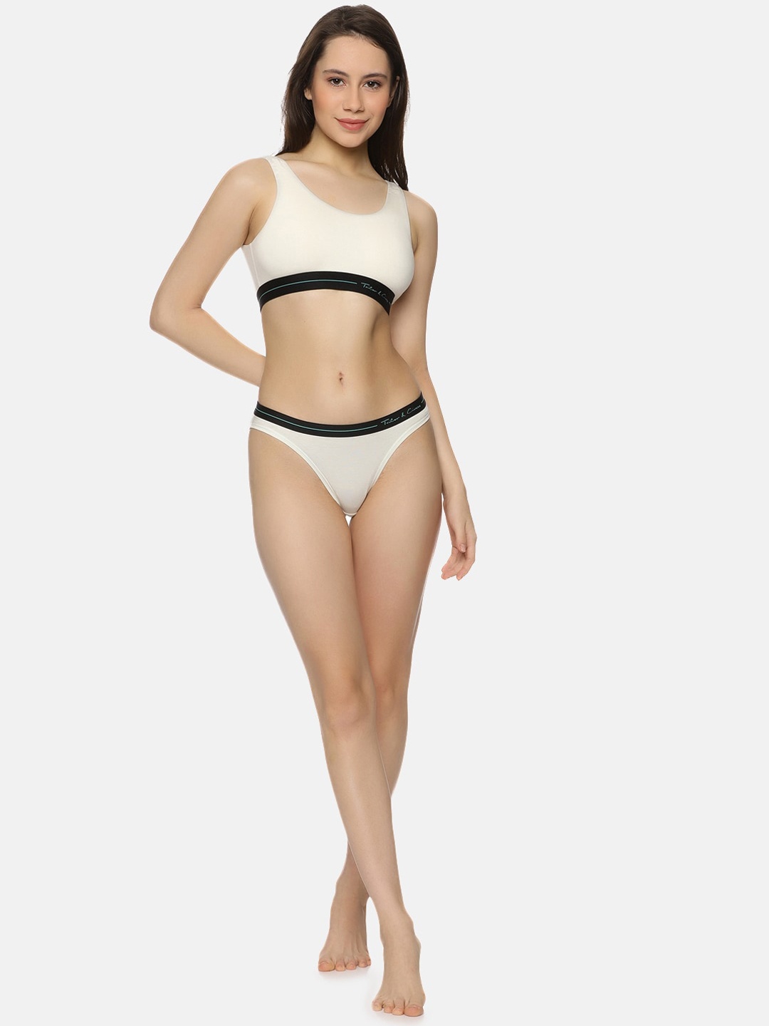 

Tailor & Circus Non-Padded Lingerie Set, White